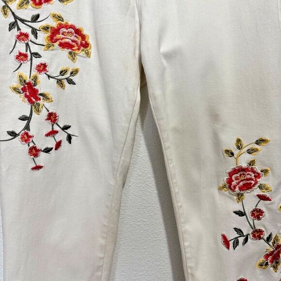 DG2 Diane Gilman Womens Virtual Stretch Floral Embroidered White Jeans 12P NWOT - Picture 6 of 16